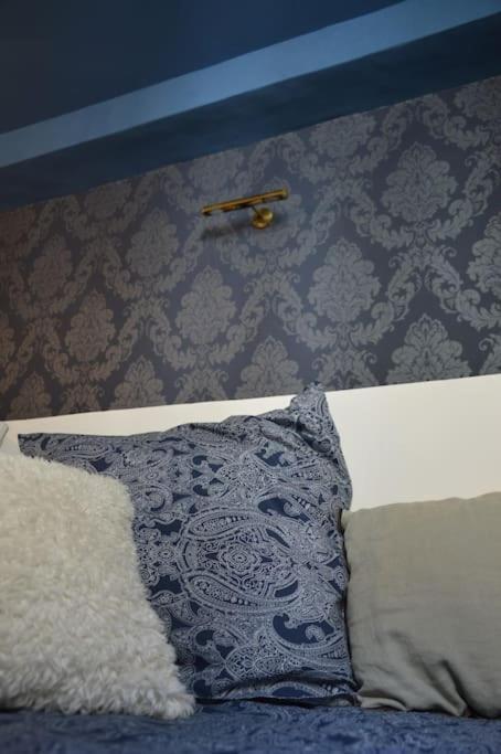 La Loge Familiale: 110M2, Place Rose Goudard, Ac LʼIsle-sur-la-Sorgue Exterior foto