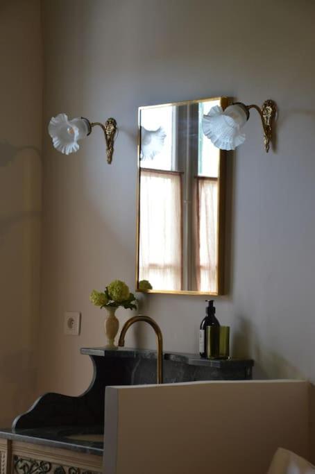 La Loge Familiale: 110M2, Place Rose Goudard, Ac LʼIsle-sur-la-Sorgue Exterior foto