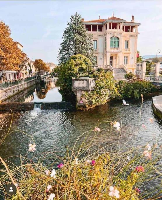 La Loge Familiale: 110M2, Place Rose Goudard, Ac LʼIsle-sur-la-Sorgue Exterior foto